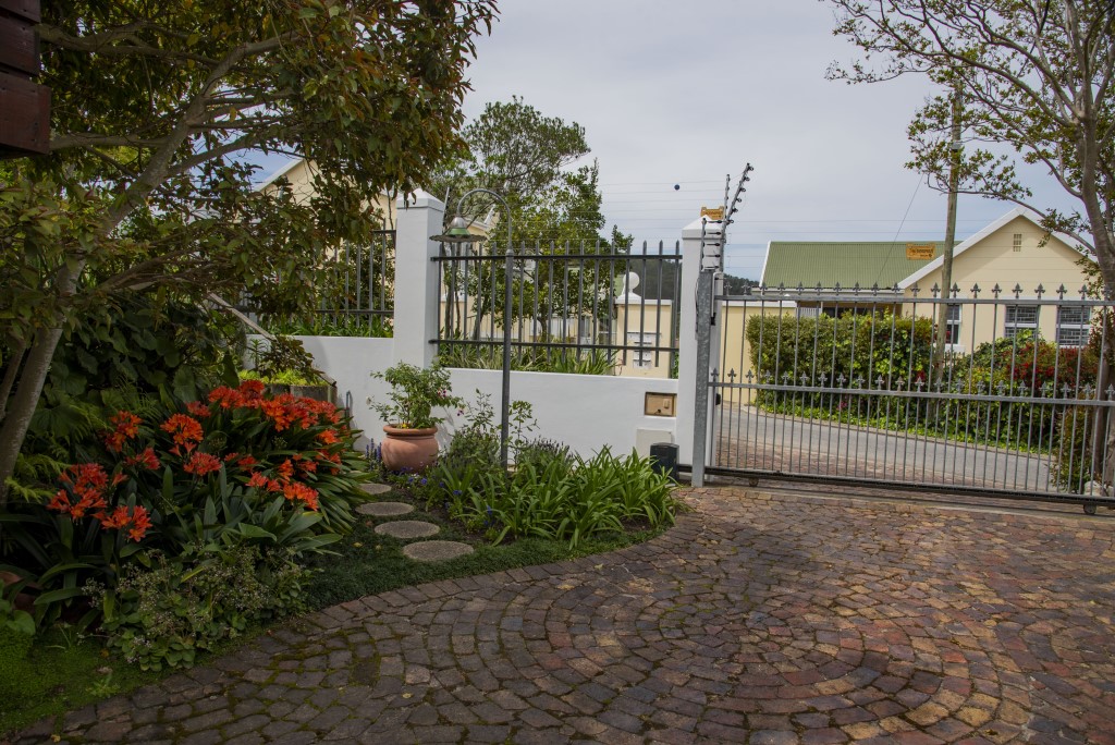 7 Bedroom Property for Sale in Knysna Central Western Cape